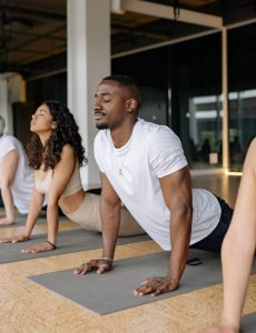 10 séances de yoga collectif